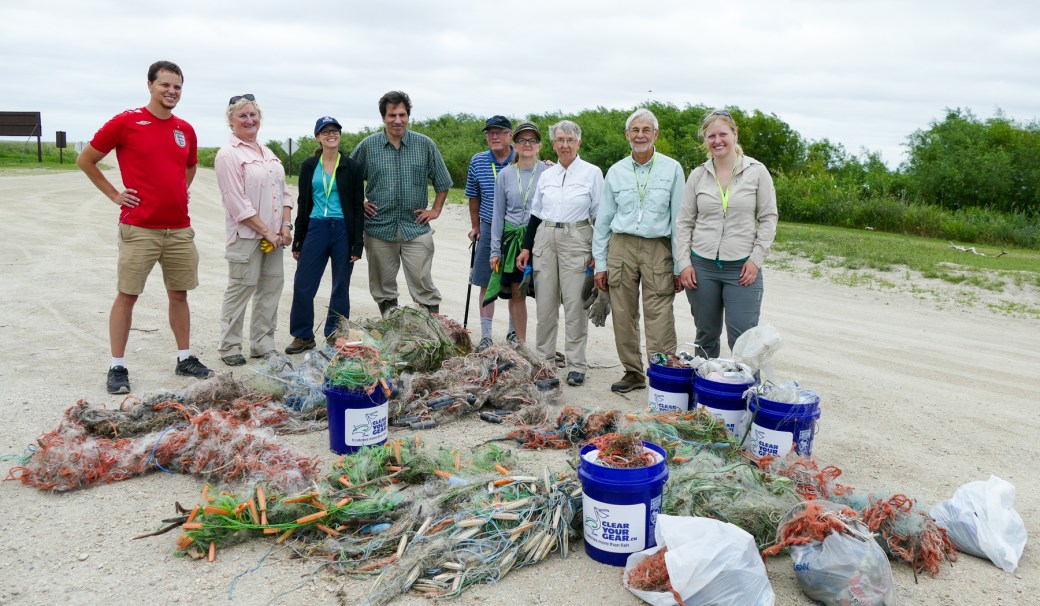 Shoreline cleanup-Lake Manitoba-MB-000-LARGE-CROP-SMALL-Lynnea A Parker-1110625